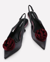 Lola Cruz Slingpumps