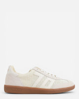 Back 70 Sneaker
