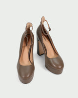 Lola Cruz Pumps