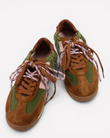Back 70 Sneaker