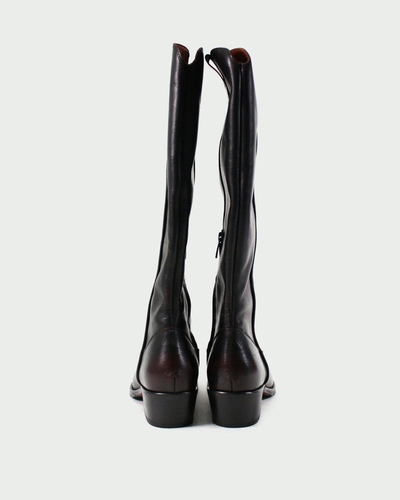 Curiositè Stiefel