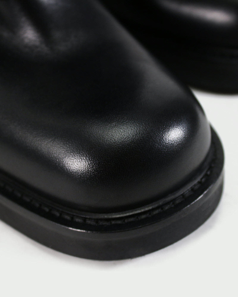 Elena Iachi Stiefel Absatz